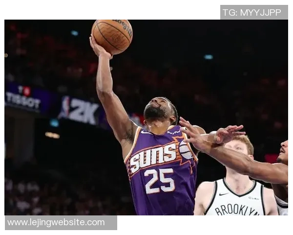 曾凡博防守贾里德巴特勒失误被罚犯规瞬间回顾 曾凡博防守贾里德巴特勒失误被罚犯规瞬间回顾