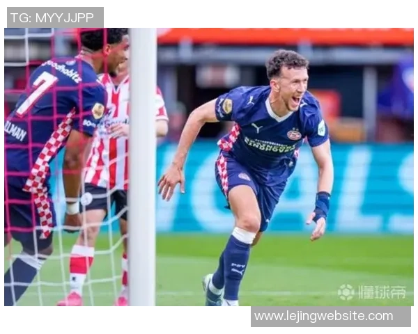 36岁佩里西奇依然火力全开在PSV出场57次打入20球展现实力